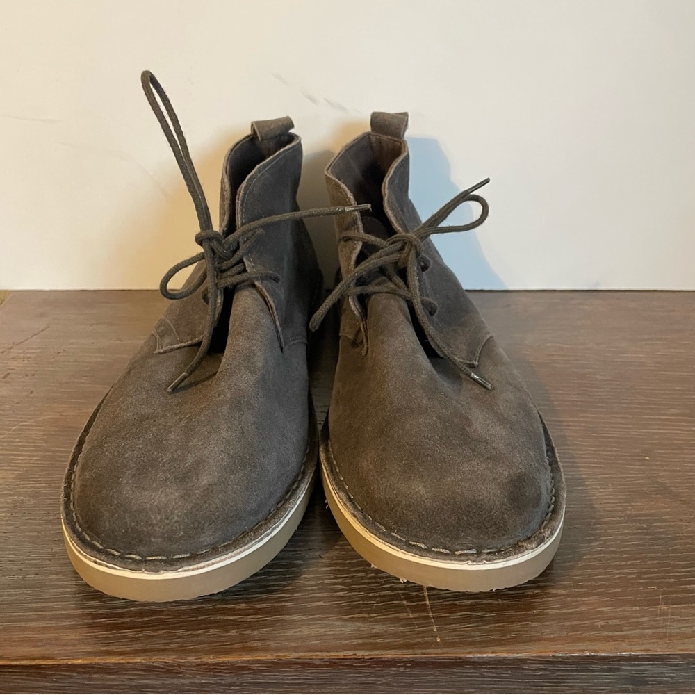 Route 66 Mens Suede Gray Chukkas size 9